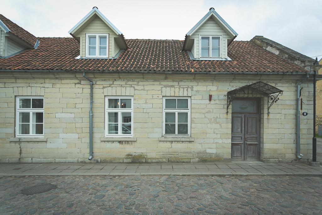Arina Guest Apartment Kuressaare Rum bild